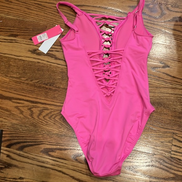 Lilly Pulitzer Isle Lattice One-Piece Swimsuit NWT - Picture 6 of 11